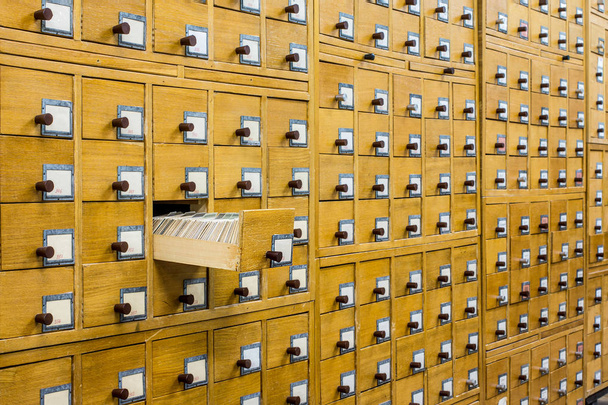 Old wooden card catalogue in library - Фото, изображение