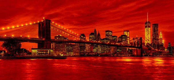 Panorama new york city at night in red tonality - Foto, immagini