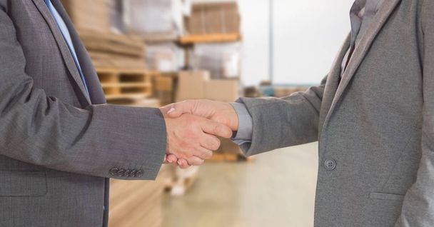 businessmen doing handshake  - Фото, зображення