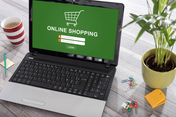 Conceito de compras on-line em um laptop
 - Foto, Imagem
