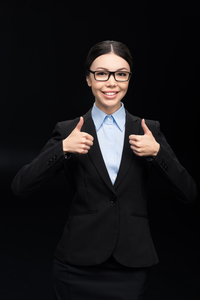 businesswoman showing thumbs up - Fotografie, Obrázek