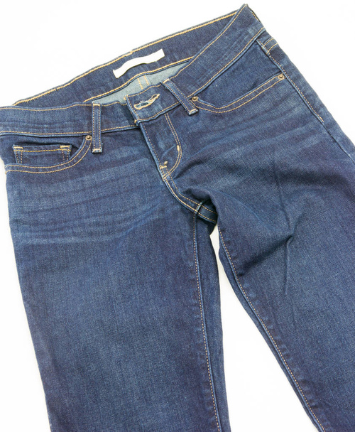 modré džíny na bílém pozadí.  - Fotografie, Obrázek