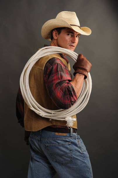 Il cowboy stallone aspetta
 - Foto, immagini