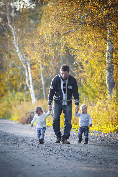 Father with kids - Фото, изображение