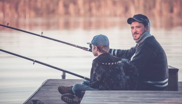 Father with son fishing - Zdjęcie, obraz