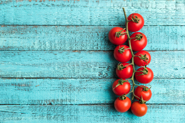 Świeże pomidory wiśniowe  - Zdjęcie, obraz