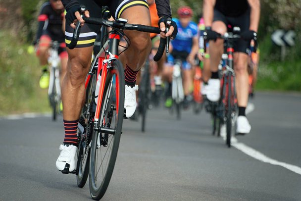ciclismo carrera de competición
 - Foto, imagen