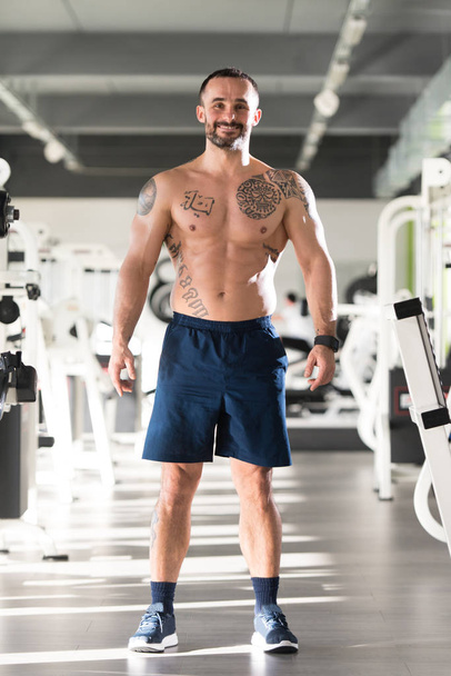 Portrait Of A Physically Fit Muscular Man - Фото, зображення