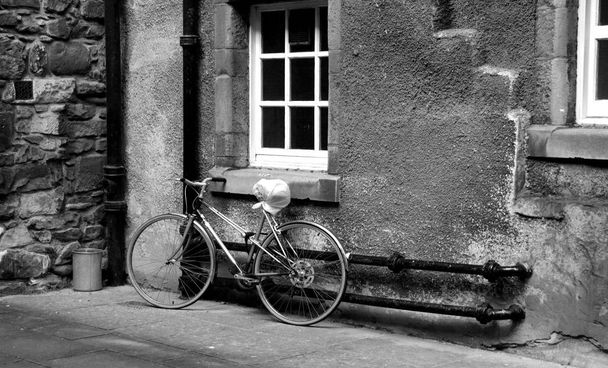 Fahrrad in edinburgh schließen - Foto, Bild