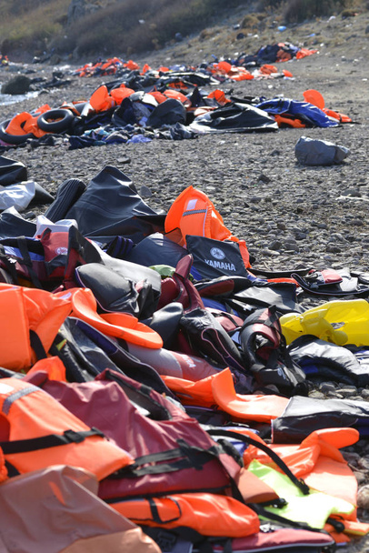 Lifejackets, anillos de goma y piezas del bote bote de goma le
 - Foto, Imagen