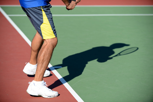 準備の位置でのテニス選手 - 写真・画像