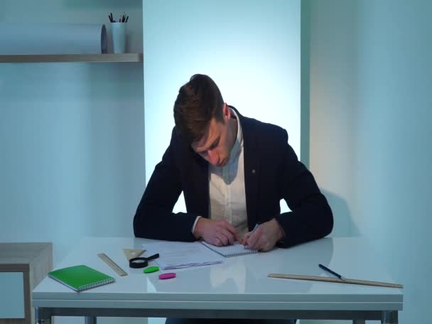 Man writing documents - Felvétel, videó
