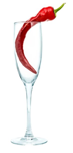 Piment rouge dans un verre
 - Photo, image