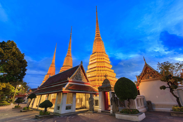 Wat Pho, Μπανγκόκ, Ταϊλάνδη. Επίσης γνωστό ως Wat Phra Chetuphon, «Wat» σημαίνει ναός στην ταϊλανδική. Ο ναός είναι ένα από τα πιο διάσημα τουριστικά αξιοθέατα της Μπανγκόκ. Ο ναός έχει αυτό είναι ρίζες που χρονολογούνται έως το 1788. - Φωτογραφία, εικόνα