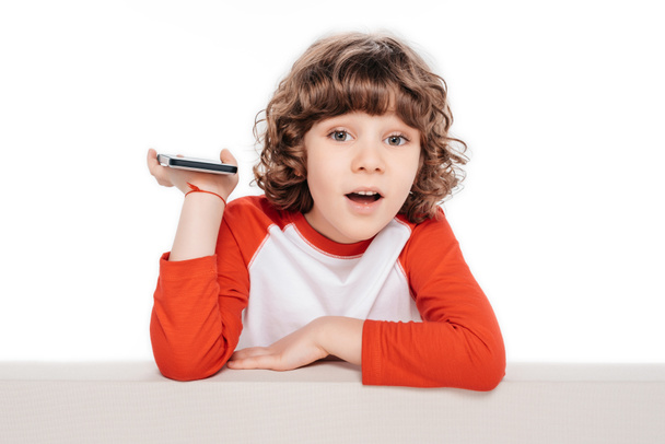 Kid using smartphone - Zdjęcie, obraz