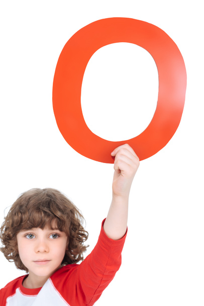 Kind hält Buchstaben in der Hand - Foto, Bild