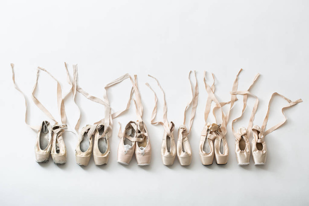 Ballet shoes pointe isolated - Fotó, kép