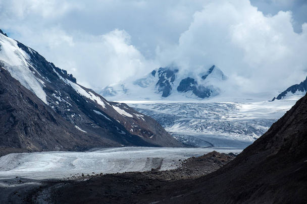Dran Drung Glacier - Fotó, kép