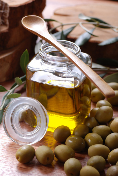 Extra virgin (olive) oil - Photo, image