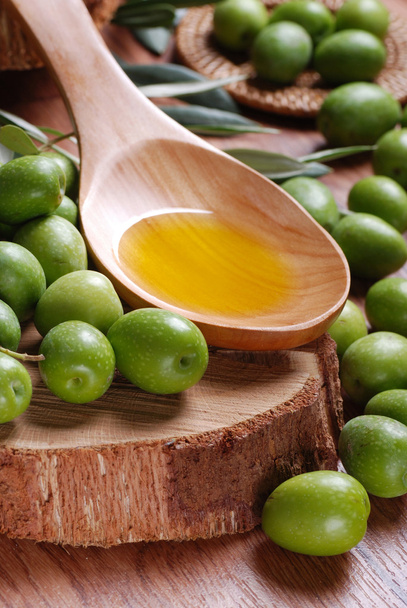 Extra virgin (olive) oil - 写真・画像