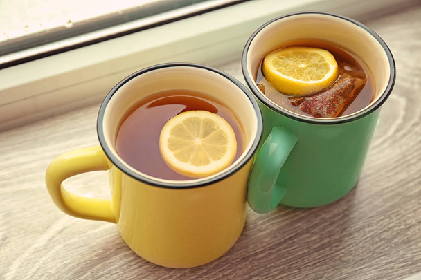 Cups of hot tea with lemon - Fotografie, Obrázek