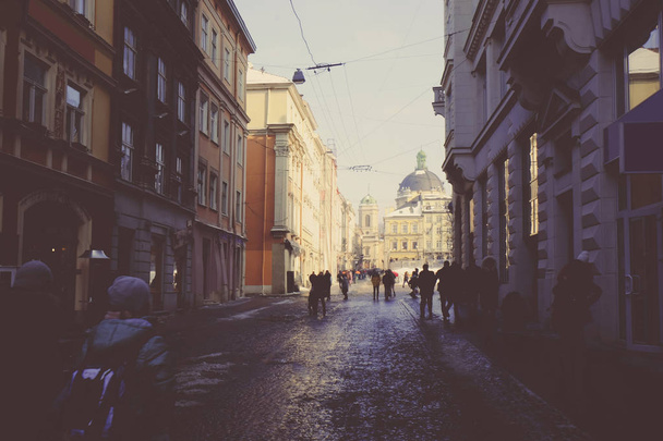 City street with old buildings - Foto, Bild