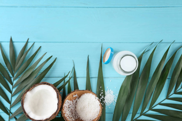 composition with coconut water  - Foto, Bild