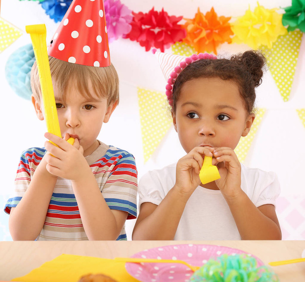 Cute little children celebrating birthday at party - Foto, Imagem