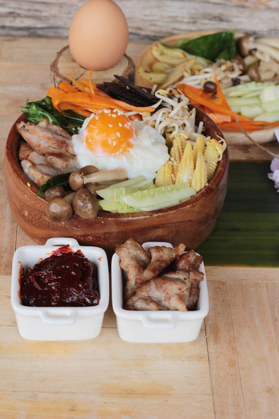 Korejské jídlo pro Pibimbap je vynikající - Fotografie, Obrázek