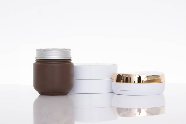 cosmetic containers isolated - Foto, immagini
