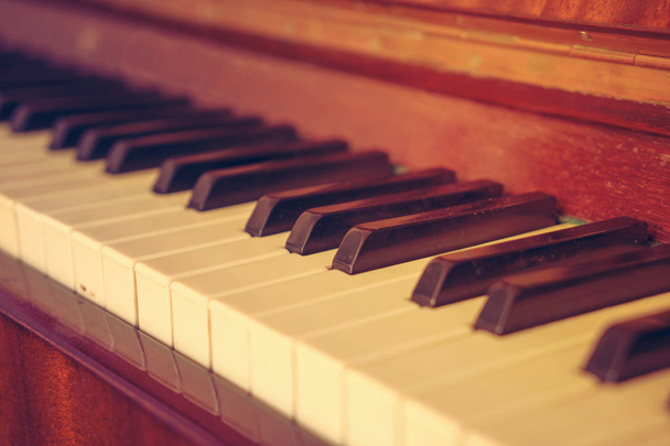klávesnice klavíru, boční pohled nástroje hudební nástroje. - Fotografie, Obrázek