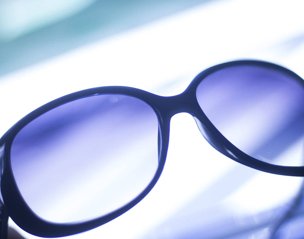 Женские очки
 - Фото, изображение