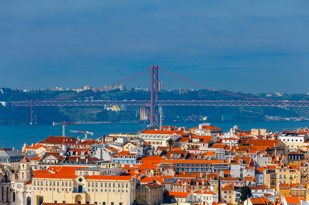 Lizbona. 25 kwietnia Bridge. - Zdjęcie, obraz