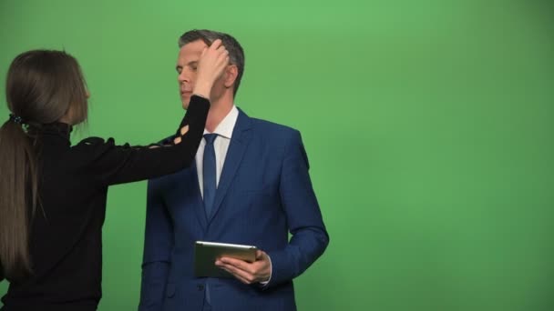 Adult man during giving news - Felvétel, videó