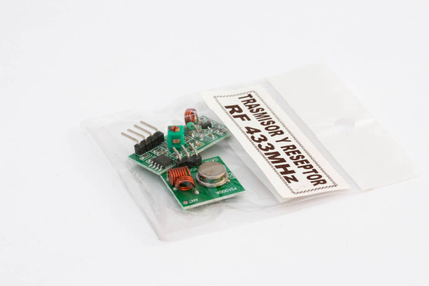 Arduino & elektroniset moduulit, valmiina DIY-projekteihin
 - Valokuva, kuva