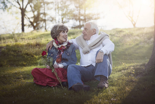 Portrait Of Romantic Senior Couple - Fotografie, Obrázek