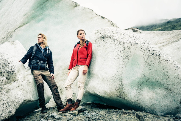 Young Couple Hiking On Glacier - Zdjęcie, obraz