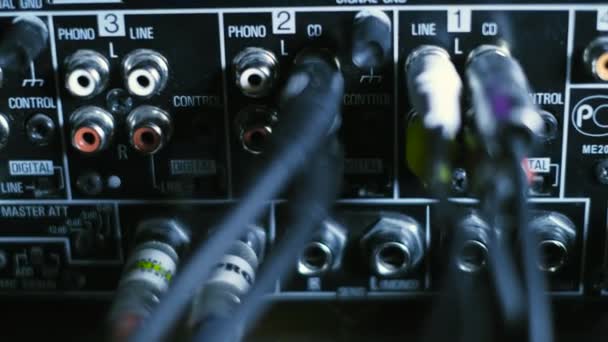 Mengpaneel een afkorting voor audio-mixer, is geluidskaart, dek of mixer mengen een elektronisch apparaat 4k - Video