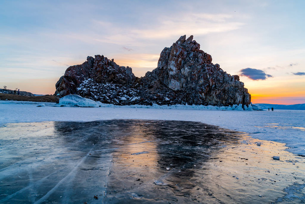 Jezero Bajkal v zimě za soumraku - Fotografie, Obrázek