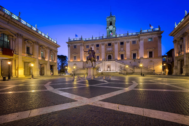 Piazza del Campidoglio and Emperor Marcus Aurelius Statue in the - Foto, Bild