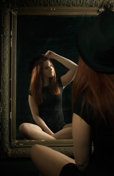 Girl in the mirror - Photo, image