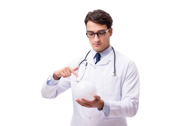 Docteur avec boule de cristal isolé sur fond blanc
 - Photo, image