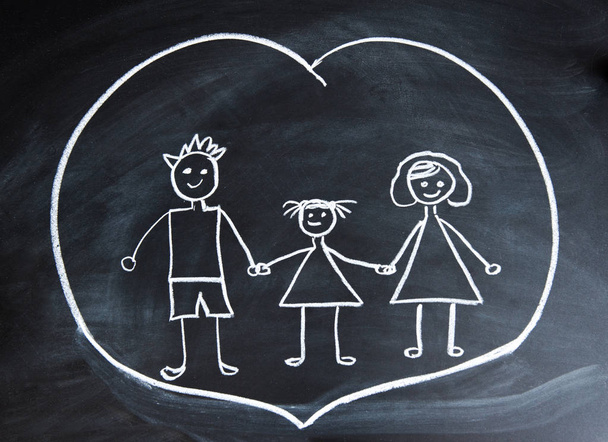 Familia feliz, niños dibujando con tiza
 - Foto, imagen