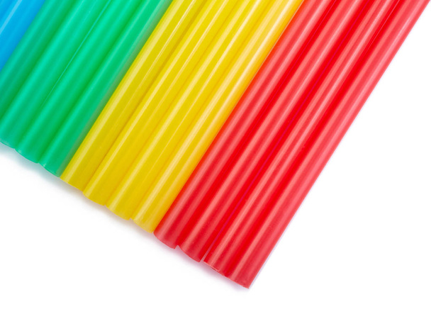 Kolorowe słomki kolor tła do picia. Streszczenie kolorowe słomki plastikowe używane dla wody pitnej lub napojów bezalkoholowych - Zdjęcie, obraz