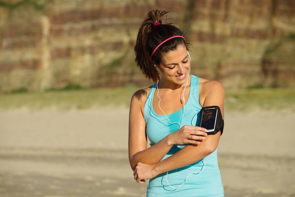 Woman ready for fitness running beach workout - Foto, Imagem