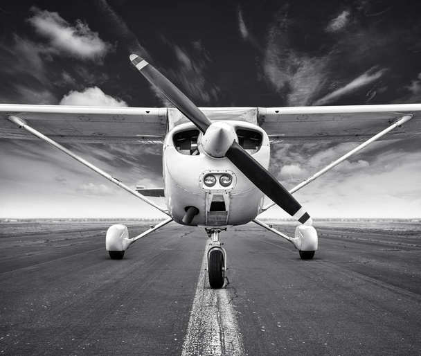 Staré sportovní letadlo - Fotografie, Obrázek