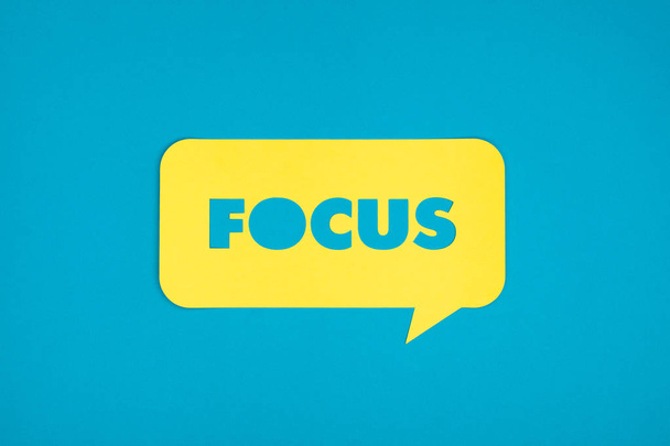 Focus word in yellow bubble - Foto, imagen