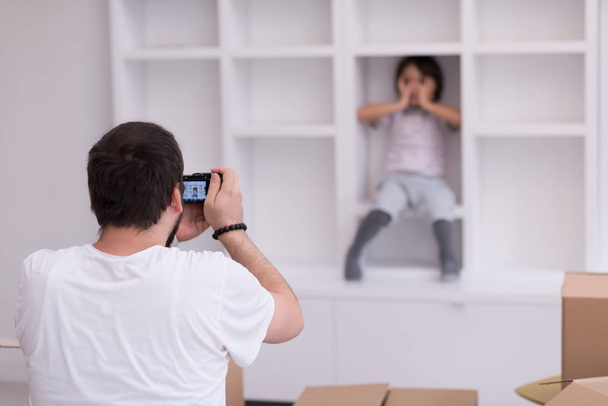Photoshooting with kid model - Foto, Imagem