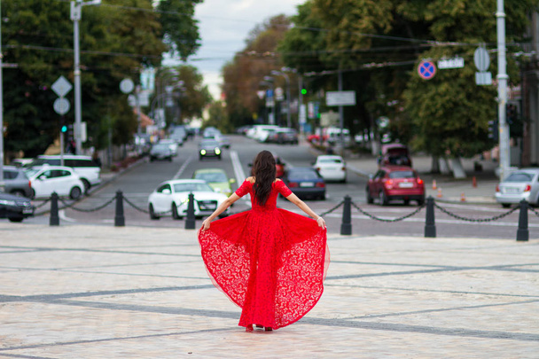 Dama de rojo - Foto, Imagen