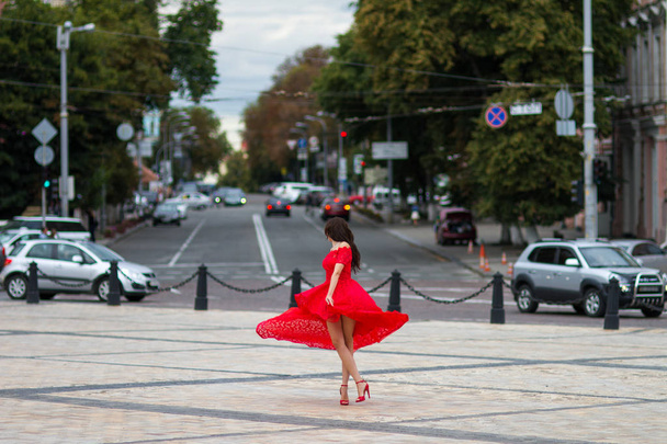 Lady in red - Foto, Bild